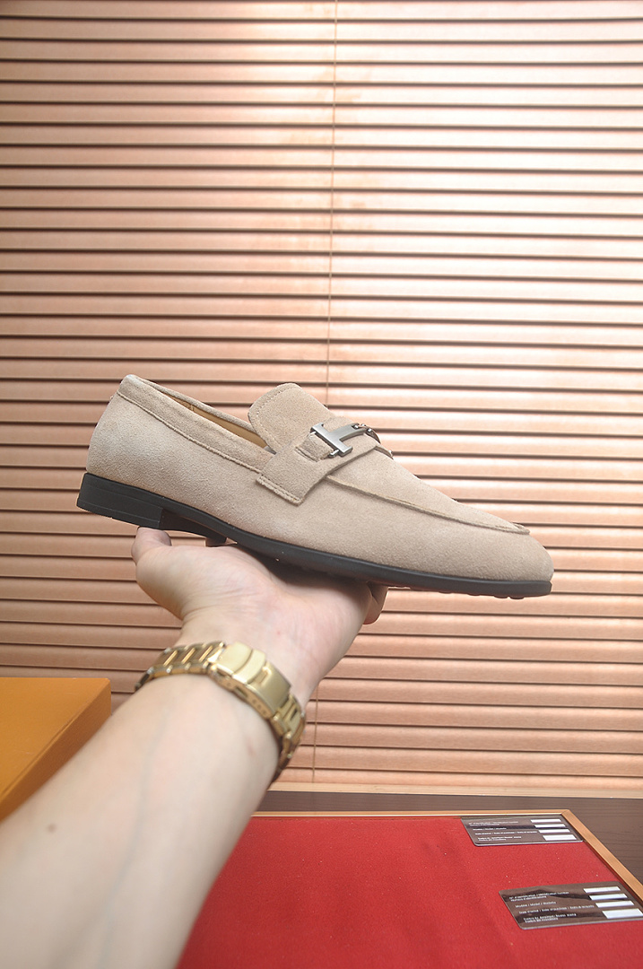 Tod's Beige Shoes