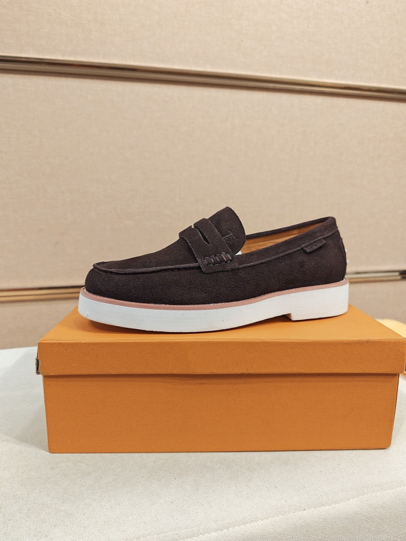Tod's Brown Shoes